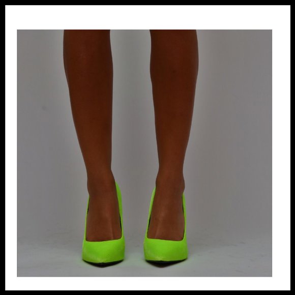 NWT Velvet Heels Pumps (Lime Green) - Picture 5 of 7